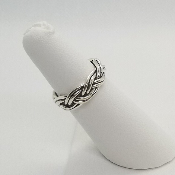 Celtic Knot Band Ring - Picture 5 of 6